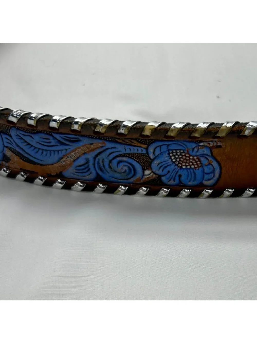 TONY LAMA VNT Leather Belt Blue Floral Tooling Silver Toned Lacing M 40